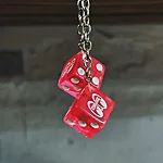 Mooneyes keychain dice pink 2