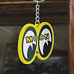 Mooneyes keychain yelloweyes 2