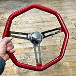 Mooneyes octagon metalflake steering wheel red 1