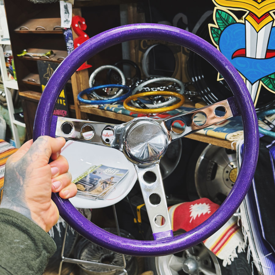 MOONEYES California l Flake ステアリング MOONEYES ORIGINAL California Metal Flake Finger Grip Steering