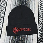 Stiff skunk beanie red logo 1