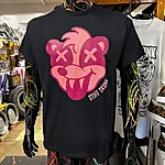 Stiff skunk black pink skunkhead t shirt 1