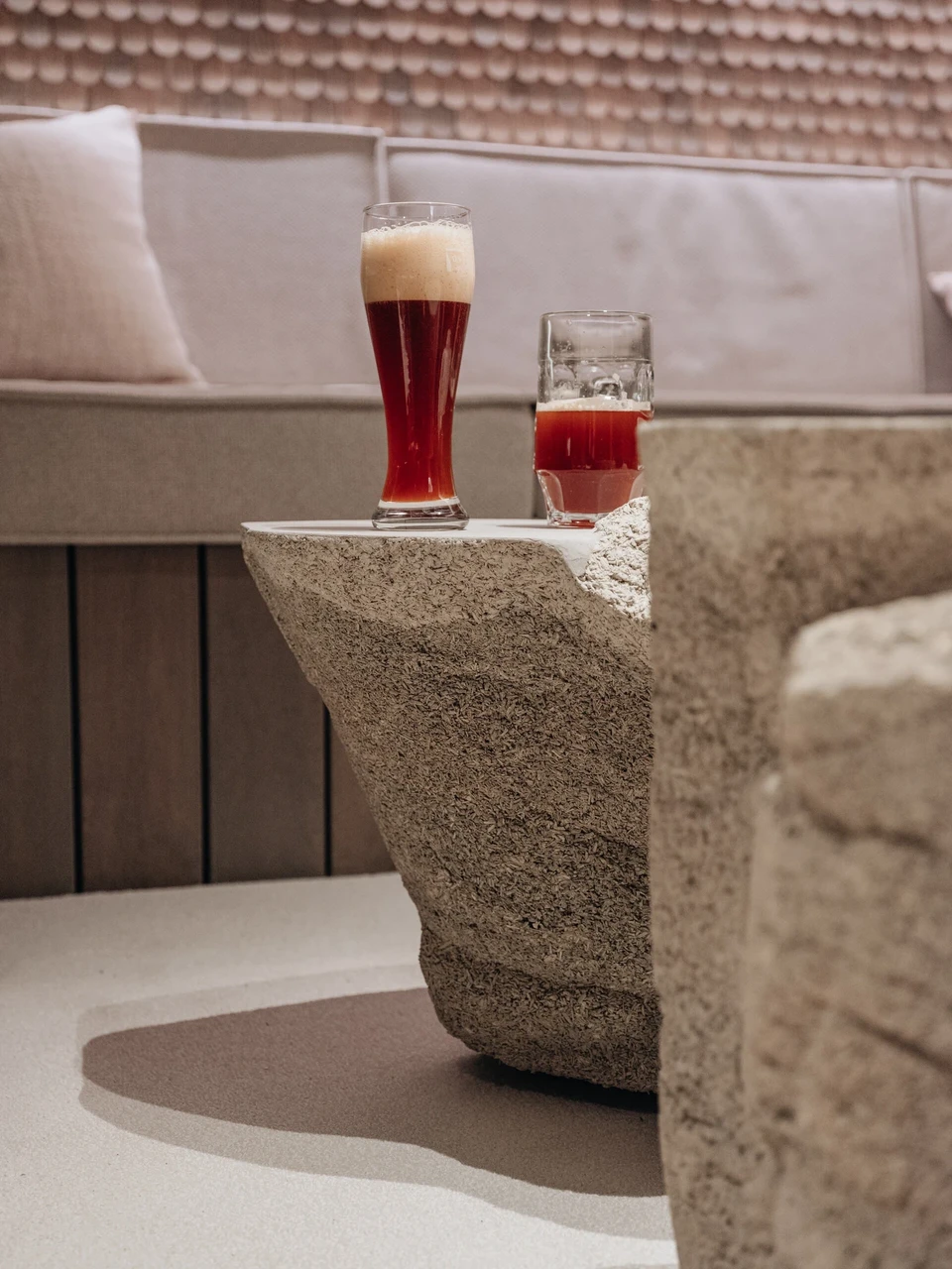 Kanepibetoon ehk hempcrete on hästivormitav materjal.