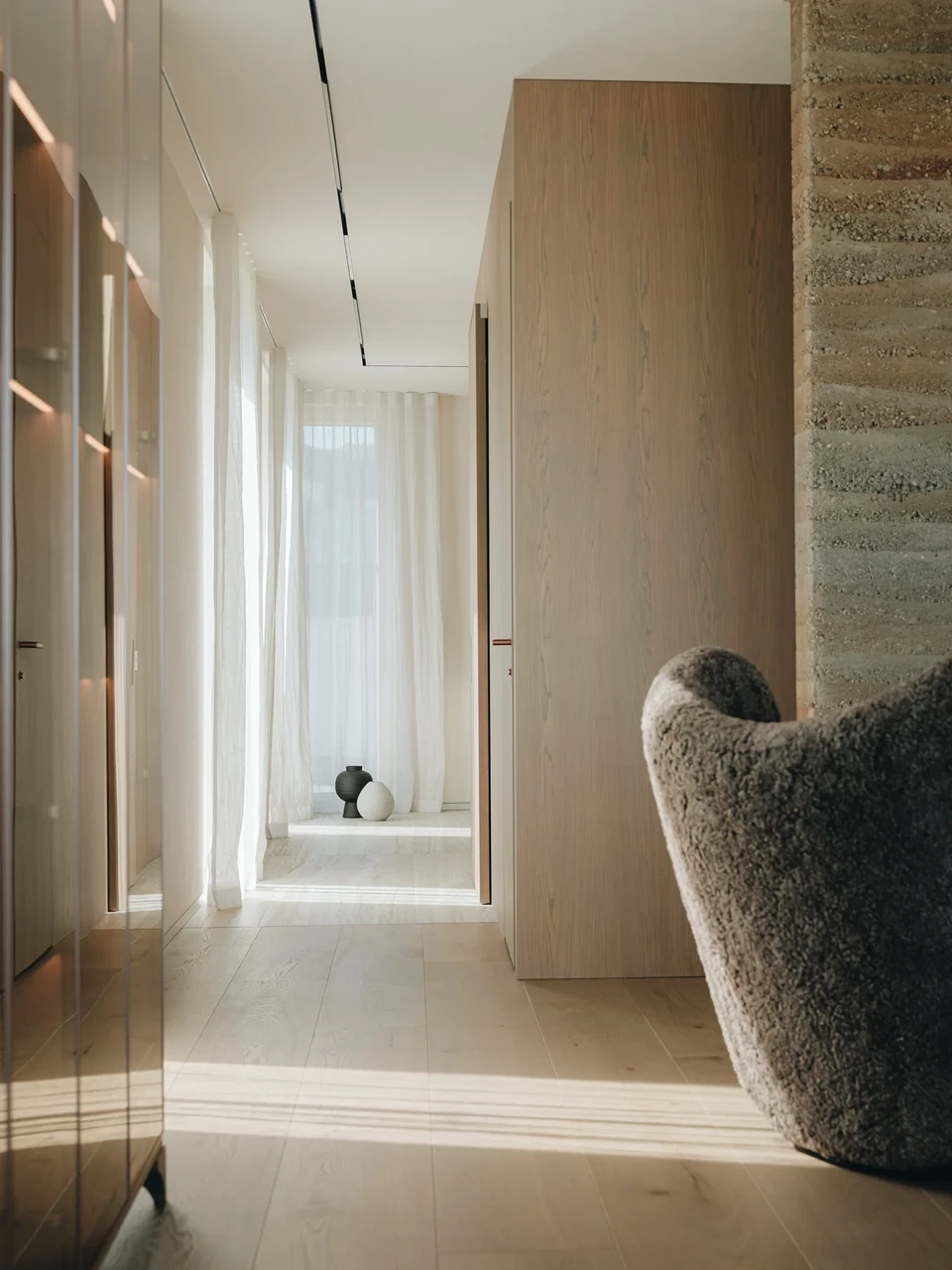 Heledad toonid toovad tuppa helgust