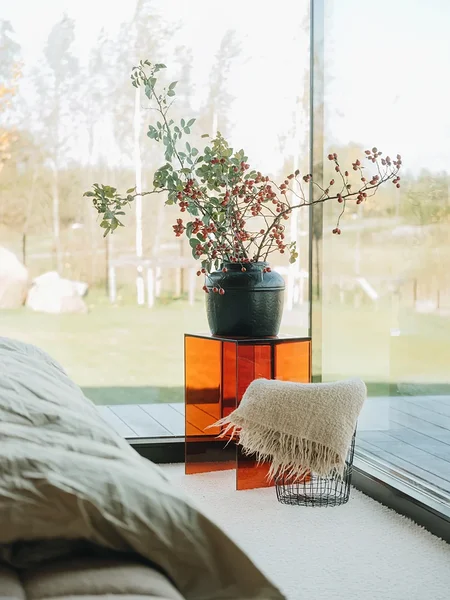 Valgusrikkas magamistoas ei tahaks voodist välja tullagi