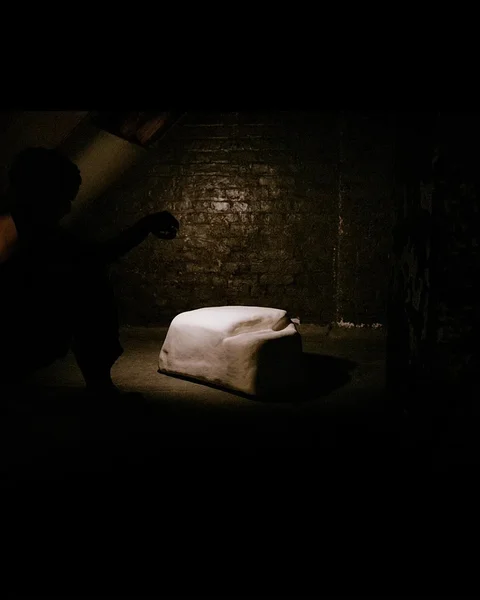 Kanepibetoonist sisuga abilaudade sarja esitleti   London Design Festivalil 2025