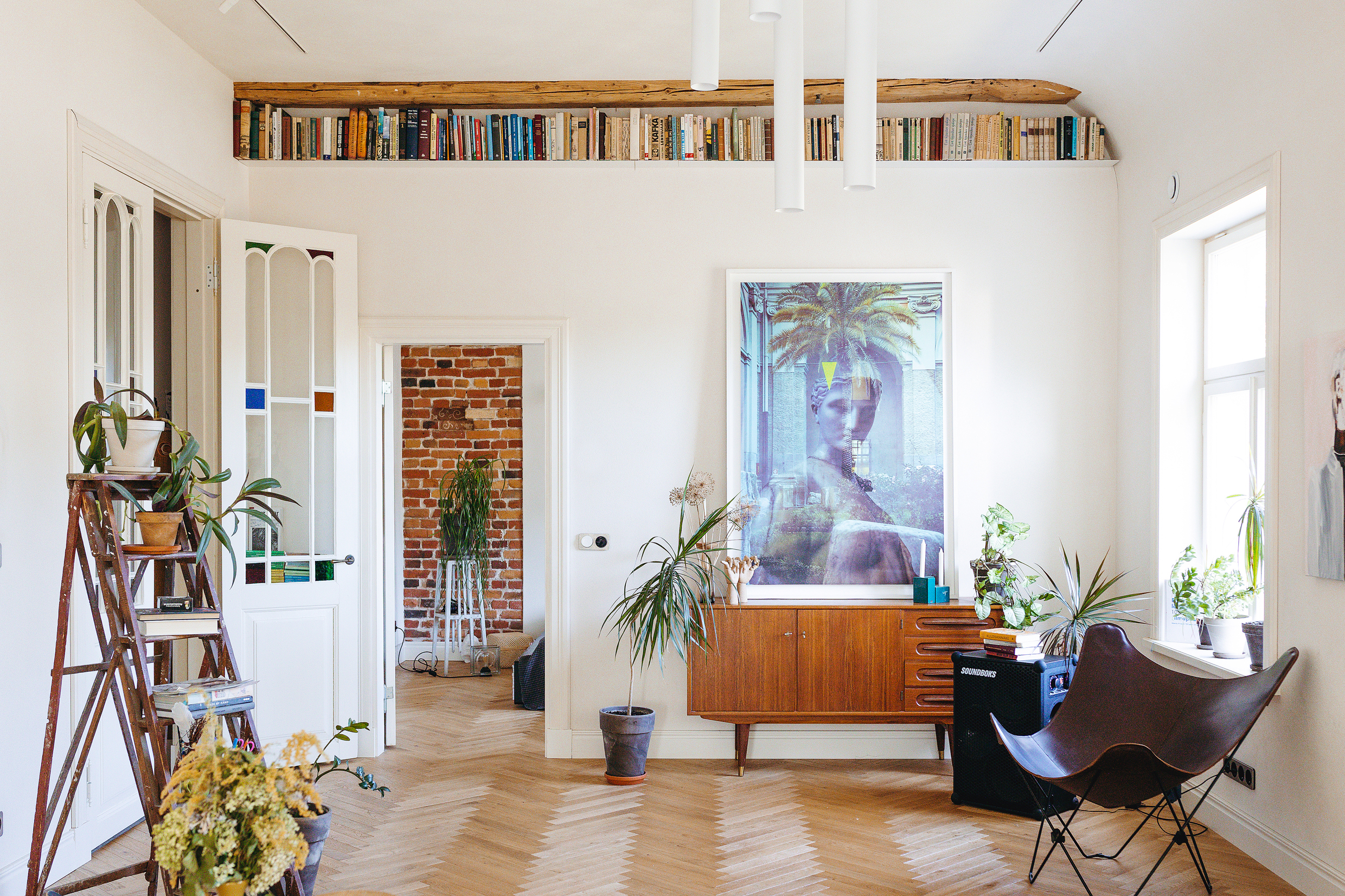 Lumivalge savikrohv meeldib nii elanikele kui toataimedele