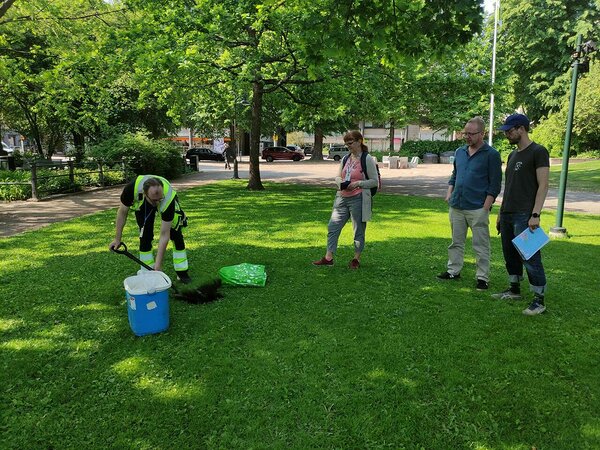 Learning all about soil sampling in urban areas under the guidance of Hannu Pelkonen, GTK.