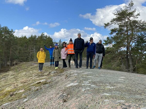 Participants on a field trip at Kopparnäs, Southern Finnland. Rasmus Kont from EGT at front.