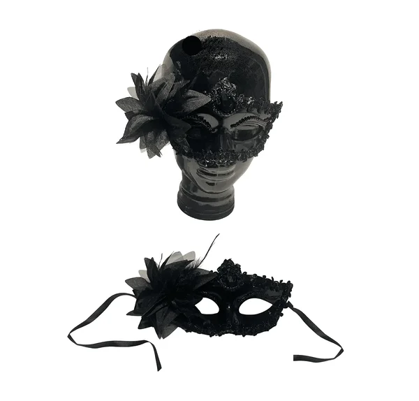 Luxurious masquerade mask