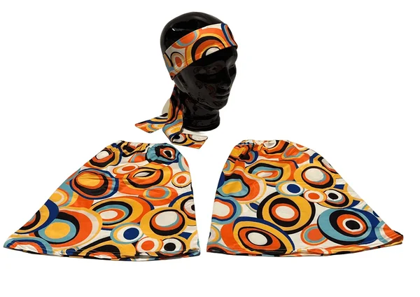 Disko või hipi säärised ja peapael