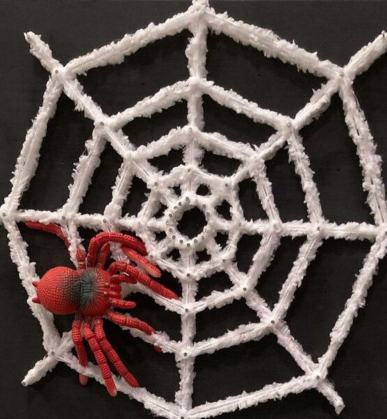 String art ämblikuvõrk Halloweeniks
