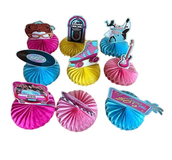 1950ndate stiilipeo lauakaunistused / dekoratsioonid