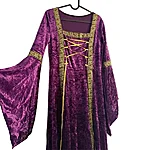 Lilla sametine kleit ruut