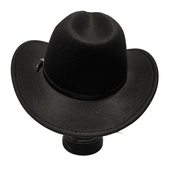 Must kauboi kaabu kohe olemas