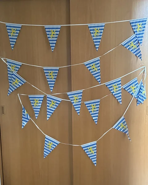 Oktoberfesti dekoratsioon / bänner lõvidega / Baieri vapp