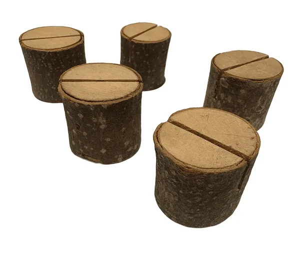Puidust lauanumbrid pulma / boho stiilis lauanumber maalähedasse pulma