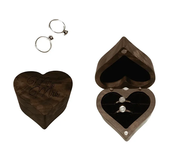 Puidust sõrmusekarp pulma