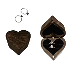 Südamekujuline pruun sõrmusekarp