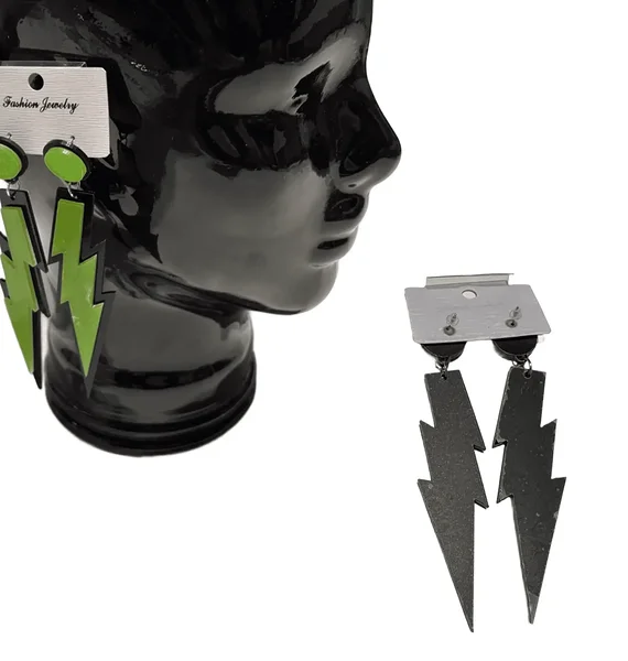 Välgu kujuga kõrvarõngad 1980 / 1990ndate peoks kohe olemas