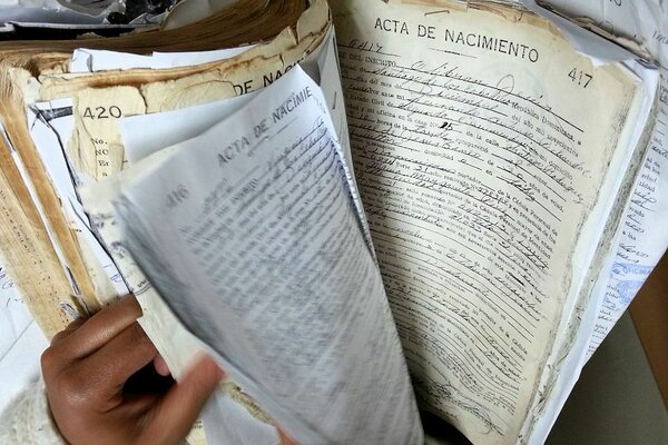 Antiguos registros de nacimiento dominicanos