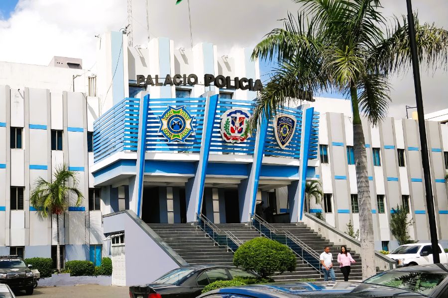 We obtain your Dominican good conduct certificates the Dominican Police HQ