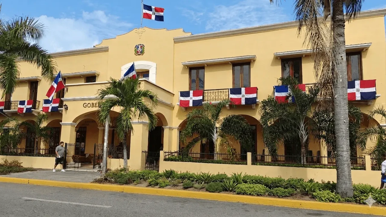 


The municipal building in San Cristóbal which houses the 1st district civil registry office where we search for Dominican divorce records