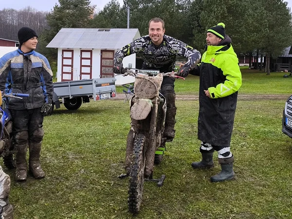 Meelis Pärtelpoeg ja Äksi 39 Team