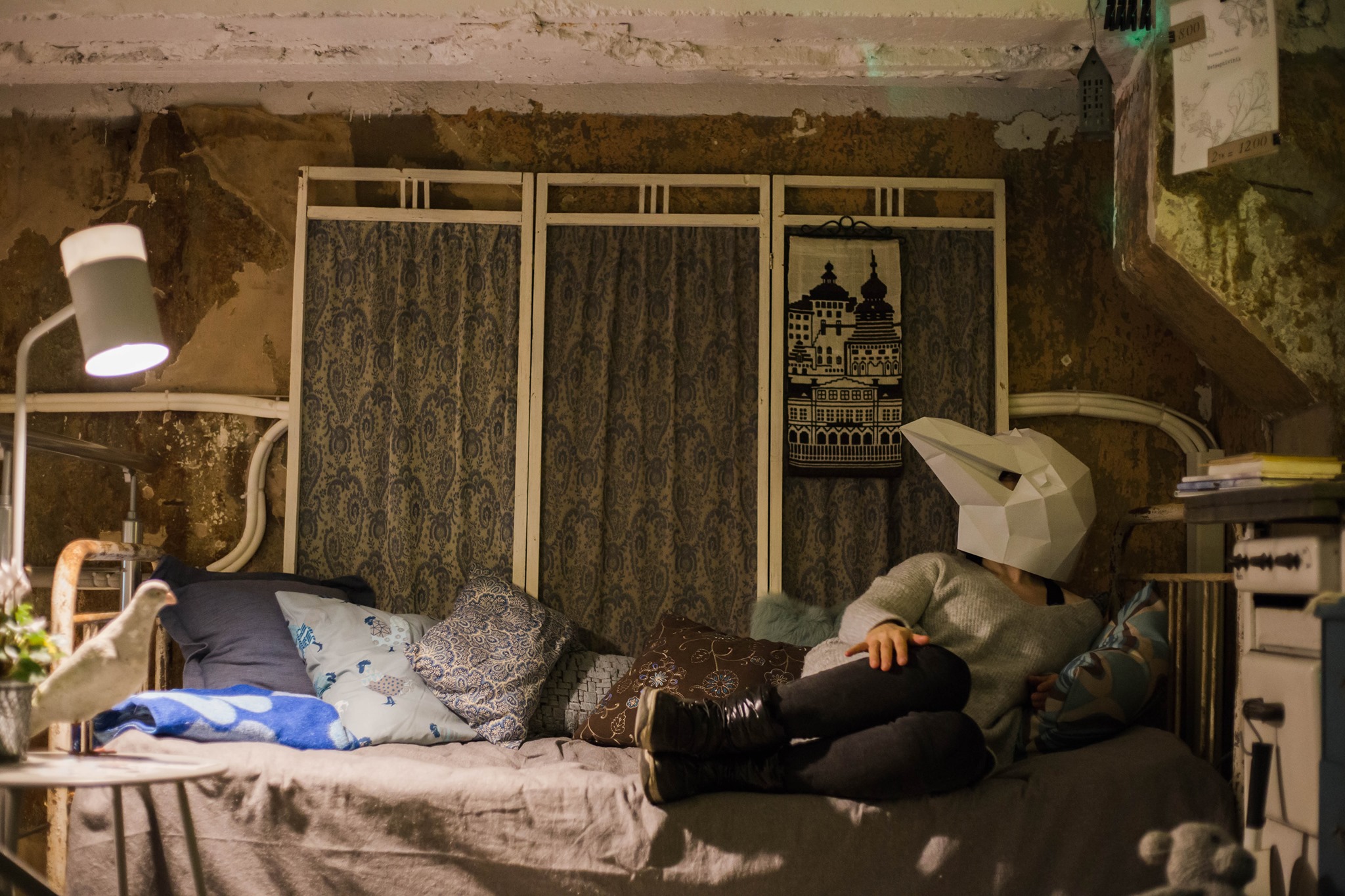 Voronja Vares, tARTu poe pööningul