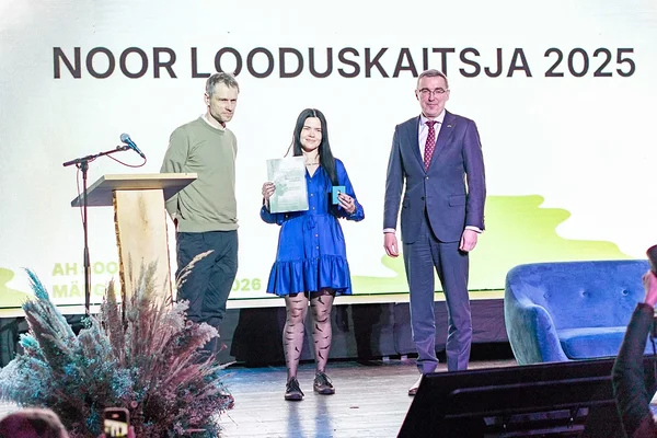 Auhinna üleandmine 2. veebruaril märgalade konverentsil.  Foto: Mattias Tammet