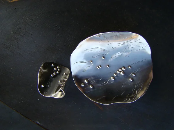 Pross ja sõrmus "Lainetus" Hõbe 925. Omanik: Kristel Ellervee