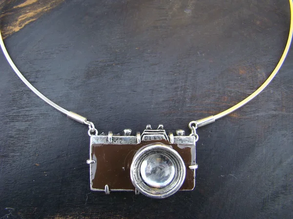 Kaelavõru "Oh peatu hetk!". Hõbe 925+valmisobjekt. Omanik: Elle Mets