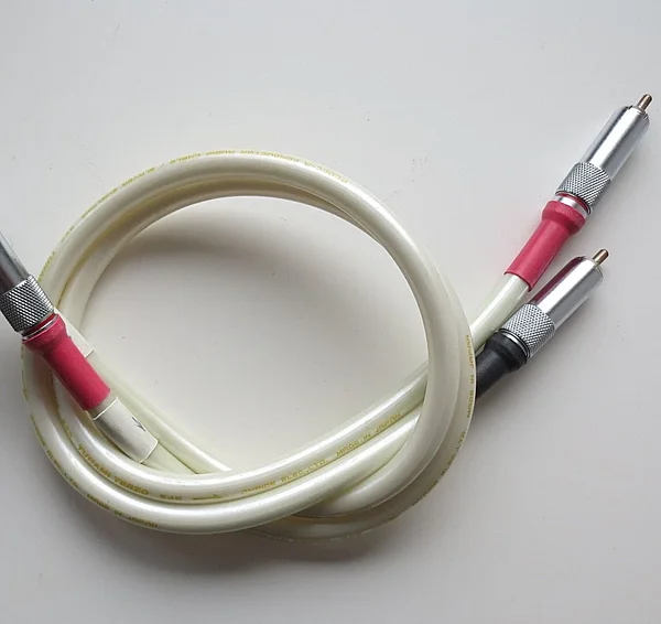 oyaide tunami terzo rca cables