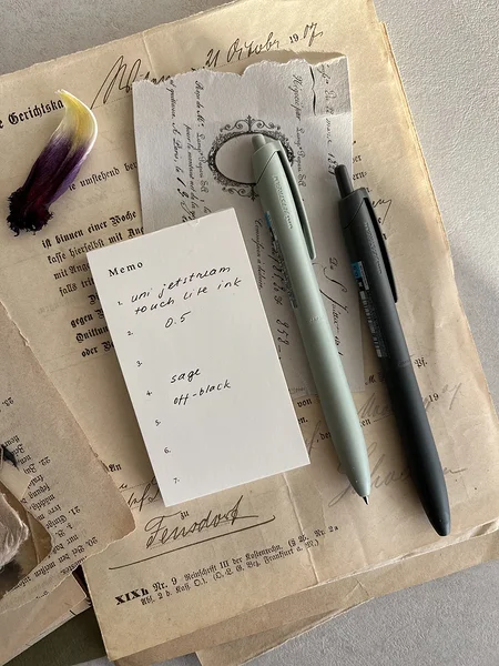 ballpoint pen Jetstream Lite Touch, uni