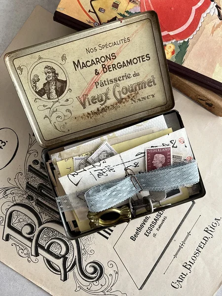 [vintage] vintage paberid metallkarbis