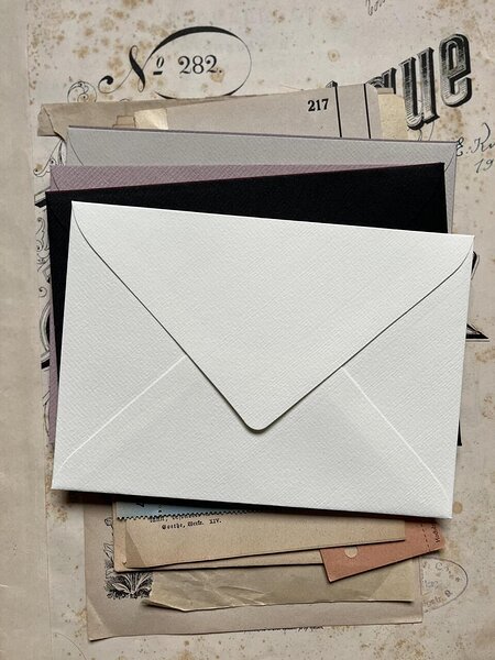 ümbrik C6, erinevad toonid