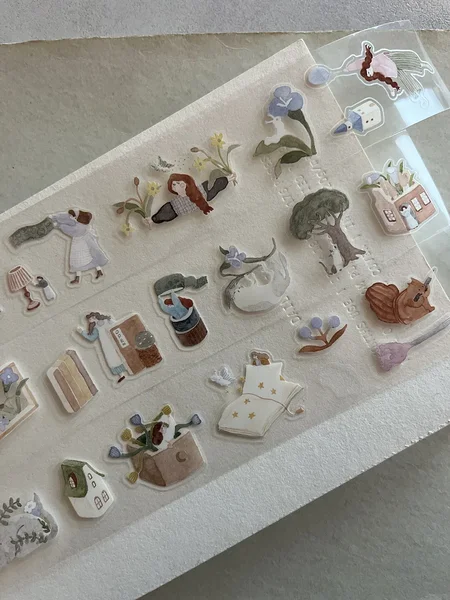 PET tape On the Desk, Ivy Snow