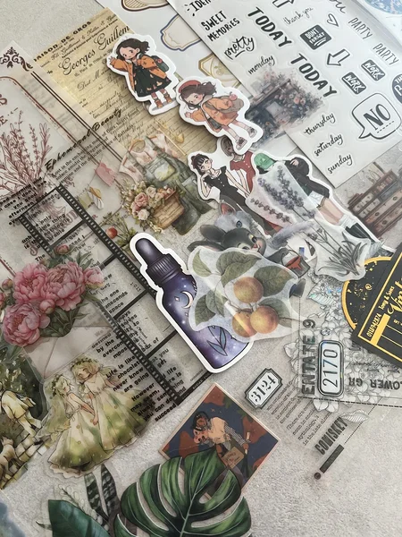 [destash] kleepsude ja kollaažipaberite komplekt (40+tk)