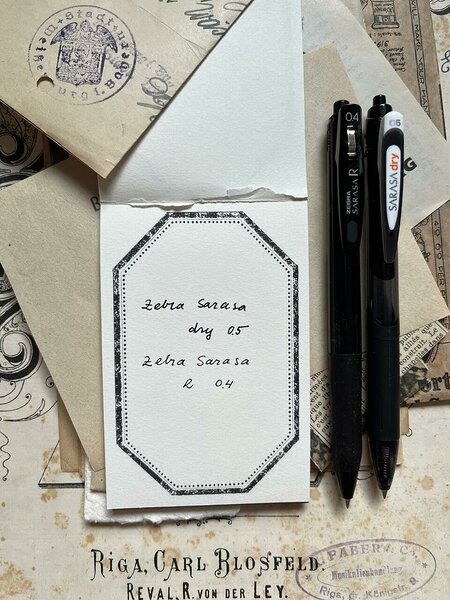 gel pen Sarasa Dry and Sarasa R, Zebra