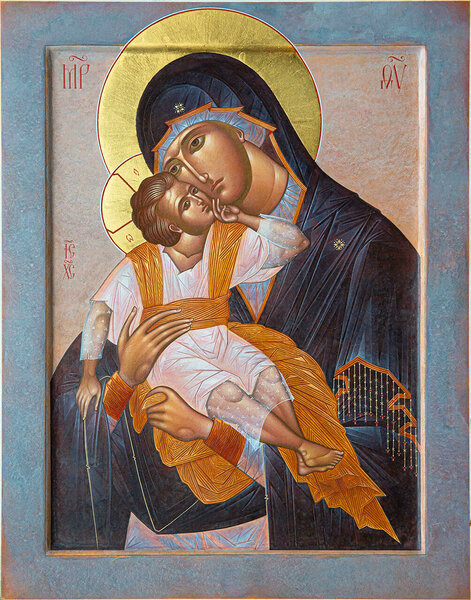 “Panagia Glykophilousa” egg-tempera and gilding on wooden board, 33x26 cm/13x10 in, 2020