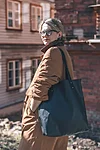 Tote bag on shoulder stella