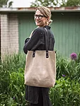 Wallis light tote, black strap stella runnel 1