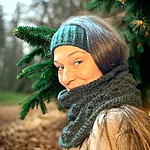 Naised torusall.pitssall.tumeroheline metshaldjas 03