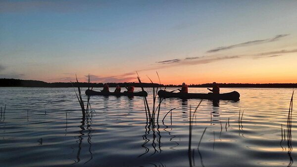 Estonia tourist attractions - canoeing in bogs of Soomaa or Emajõe Suursoo