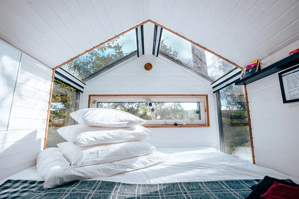 Experience accommodation