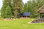 Seminarimaja rabajärve kaldal