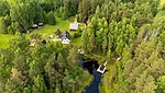 Elamusmajutus ja tiimiüritused rabajärve kaldal