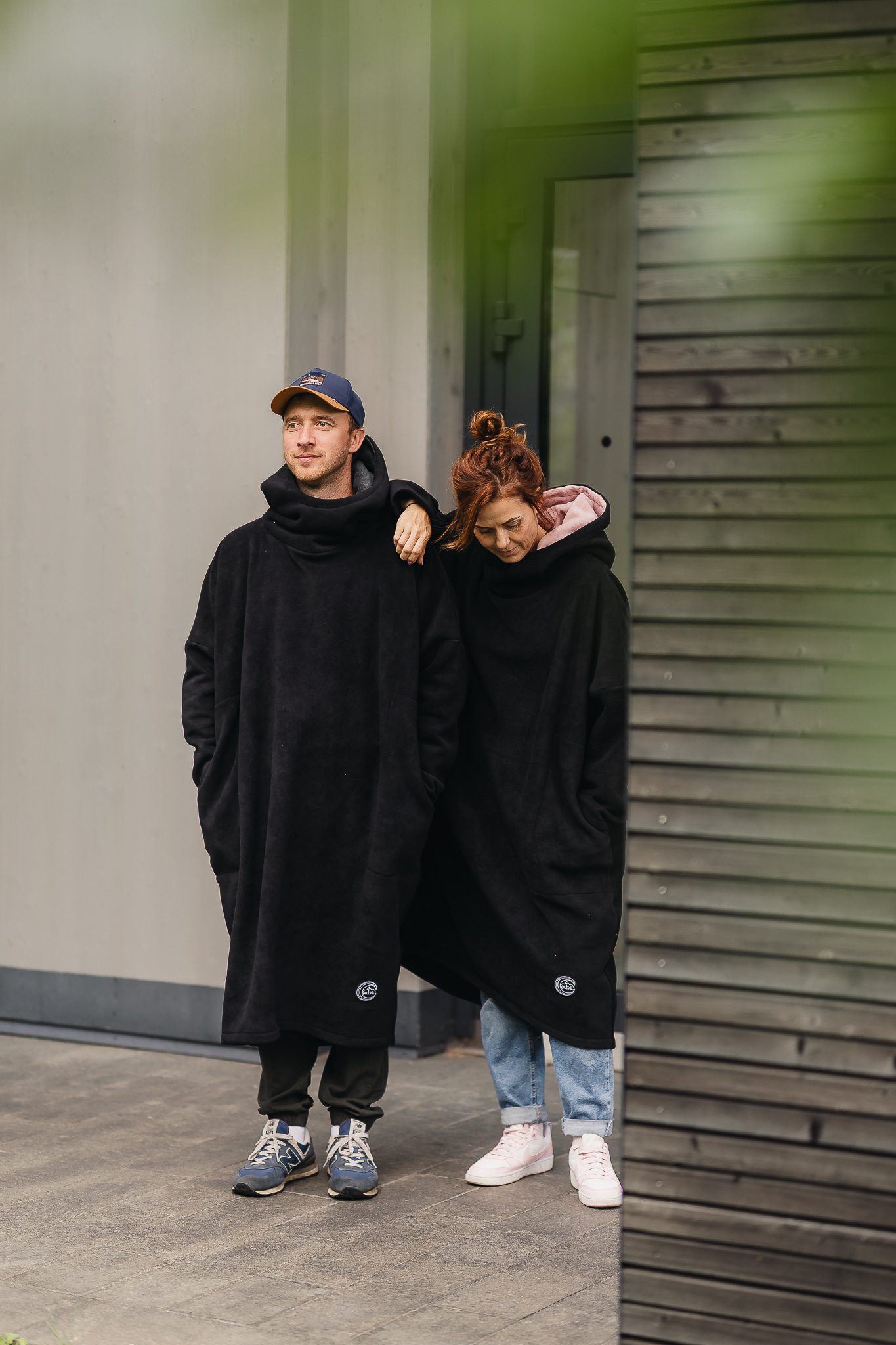 Taevasinine paksem fliisponcho