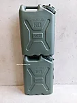 Scepter military jerrycans for water