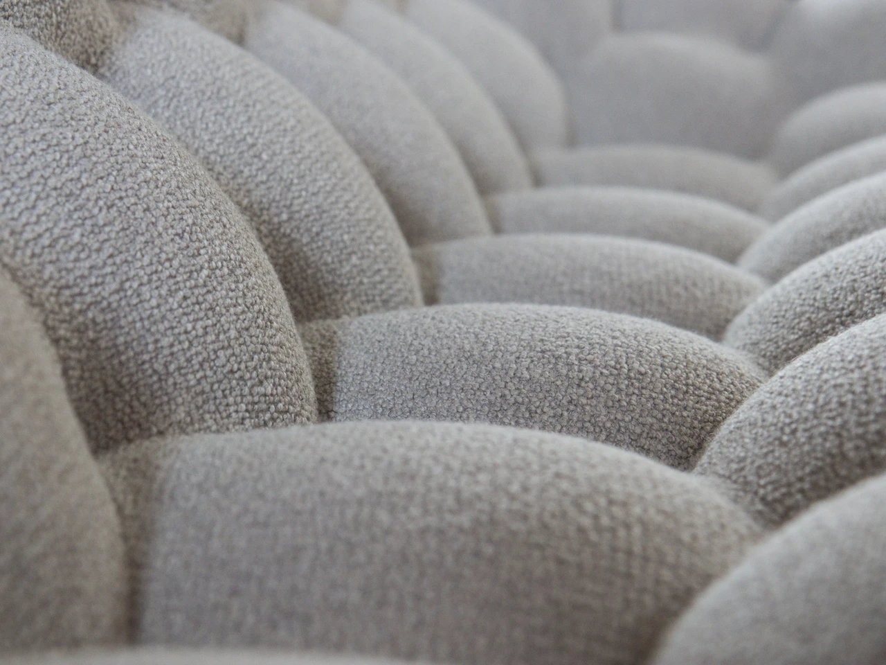 SOHVA JA POUF – Roche Bobois „Bubble”- sohvast inspireeritud komplekt - eritellimus.